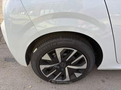 Peugeot 208 Hybrid 110 e-DCS6 Style Bianco usata Varedo