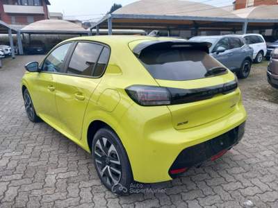 Peugeot 208 Hybrid 110 e-DCS6 Business Giallo usata Varedo