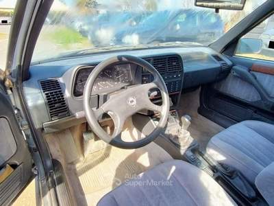 Lancia Thema i.e. 16V Grigio usata Roma