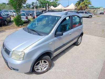 Fiat Panda 4x4 GANCIO TRAINO Argento usata Roma