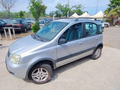 Fiat Panda 4x4 GANCIO TRAINO Argento usata Roma