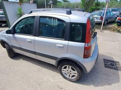 Fiat Panda 4x4 GANCIO TRAINO Argento usata Roma