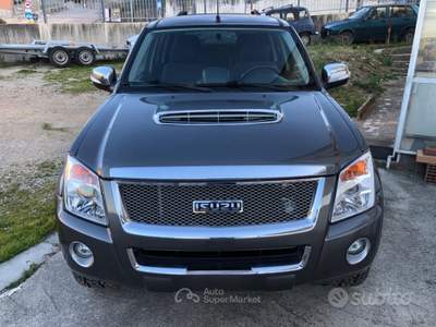 Isuzu D-Max 3.0 tdi usata FERMO