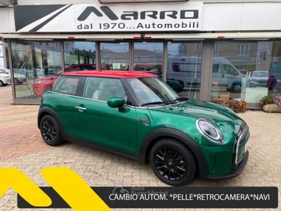 MINI Cooper 1.5 Classic Bicolor*Pelle*Retrocamera*Navi*Sensori Verde usata Boves