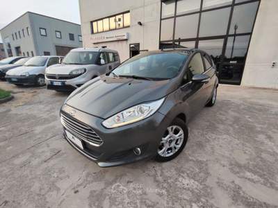 Ford Fiesta 1.5 TDCi 95CV 5 porte Titanium Grigio usata Asti