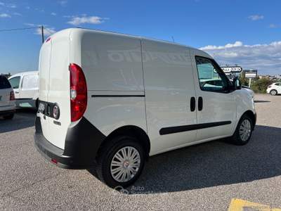 Fiat Doblò Doblò 1.6 MJT 90CV PC-TN Cargo Business 3 POSTI +IVA Bianco usata Cerea