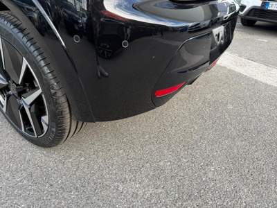 Peugeot 208 Hybrid 110 e-DCS6 GT Nero usata Varedo