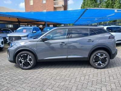 Peugeot 2008 Hybrid 145 e-DCS6 Allure+Kit riparazione Grigio usata Varedo