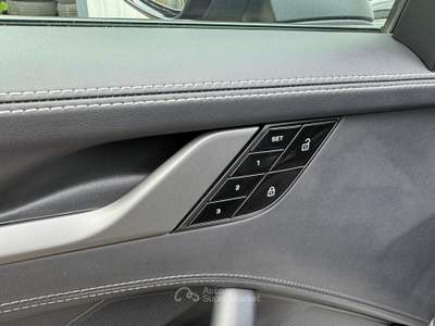 Porsche 911 Carrera 992 PACCHETTO CRONO Nero usata Frascati