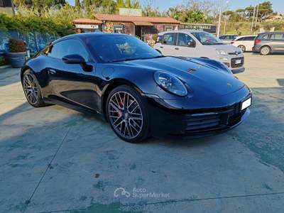Porsche 911 Carrera 992 PACCHETTO CRONO Nero usata Frascati