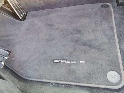 Porsche 911 Carrera 992 PACCHETTO CRONO Nero usata Frascati