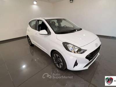 Hyundai i10 1.0 MPI Connectline Bianco usata Albano Laziale
