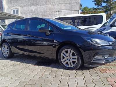 Opel Astra Start&Stop 5 porte Business Nero usata Pompei