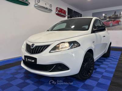 Lancia Ypsilon Ypsilon 1.0 firefly hybrid UnYca s Bianco usata Cesano Maderno