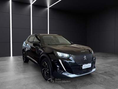 Peugeot 2008 1.2 PureTech Allure Pack Nero usata Casagiove