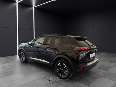Peugeot 2008 1.2 PureTech Allure Pack Nero usata Casagiove