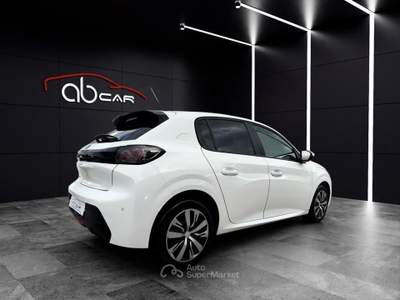 Peugeot 208 1.2 PureTech Active Bianco usata Casagiove