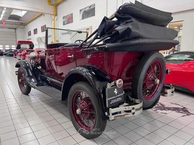 Ford A Model A Pheaton Cabriolet Lilla usata Calvatone