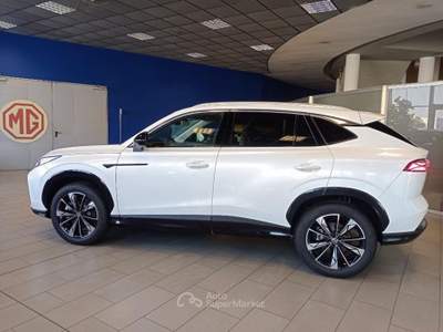 MG HS HEV Luxury Bianco usata Alba