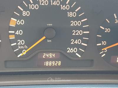 Mercedes-Benz CLK Mercedes-benz CLK 200 Kompressor cat Elegance Argento usata Lagosanto