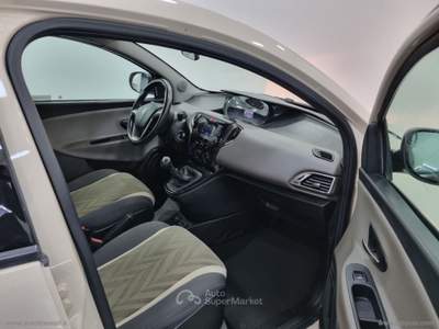 Lancia Ypsilon Ypsilon 1.3 MJT 95 CV 5p. S&S Gold Beige usata Lusciano
