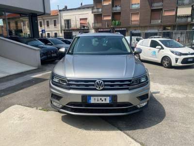 Volkswagen Tiguan 2.0 TDI SCR DSG 4MOTION Executive BMT Grigio usata Varedo