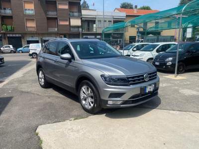 Volkswagen Tiguan 2.0 TDI SCR DSG 4MOTION Executive BMT Grigio usata Varedo