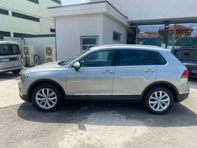 Volkswagen Tiguan 2.0 TDI SCR DSG 4MOTION Executive BMT Grigio usata Varedo