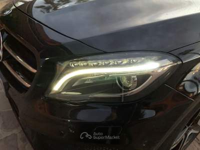 Mercedes-Benz GLA MERCEDES BENZ  GLA 220 D. AUT. PREMIUM 4 MATIC Nero usata Frascati