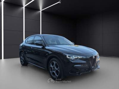 Alfa Romeo Stelvio 2.2 Turbodiesel 160 CV AT8 RWD Sprint Nero usata Napoli