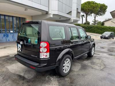 Land Rover Discovery 4 2.7 TDV6 SE  recanati Nero usata Recanati