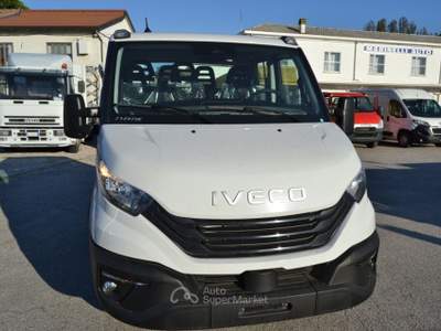 Iveco Daily 35-140 D.CABINA 2.3 CASSONE FISSO NUOVO P.CONSEGNA Bianco usata COMACCHIO