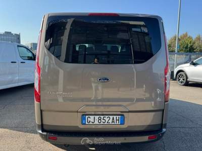 Ford Tourneo Custom 320 2.0 EcoBlue 185CV aut. PC Active Grigio usata Medesano