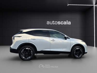 Nissan Qashqai MHEV 140 CV N-Connecta Bianco usata Napoli