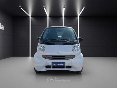 Smart ForTwo 600 smart & passion Gpl  Bianco usata Napoli