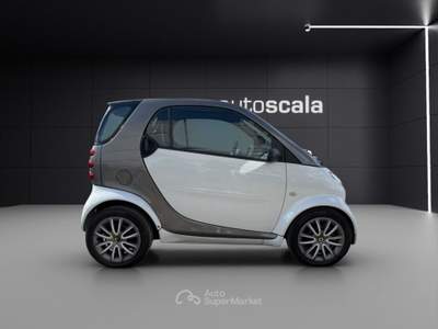 Smart ForTwo 600 smart & passion Gpl  Bianco usata Napoli