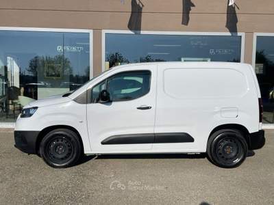 Toyota Proace 1.5D 100 CV S&S PC 4p. Active Bianco usata Scandiano