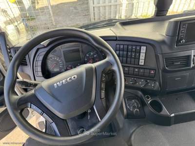 Iveco Stralis STRALIS HI-ROAD AT440S46T EURO 6 Nero usata Caltagirone