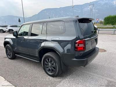 Toyota Land Cruiser Land Cruiser 2.8 D4D A/T AWD Adventure 7 POSTI  -  TETTO  -  DA IMMATRICOLARE Grigio usata Lavis