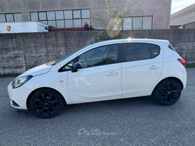 Opel Corsa Corsa V 2015 5p 1.4 b-Color Gpl 90cv Bianco usata TRAVAGLIATO