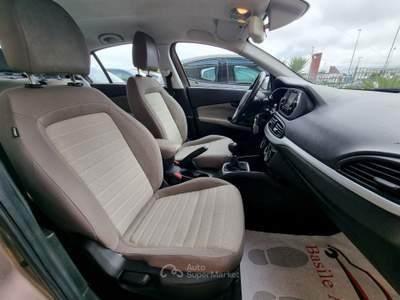 Fiat Tipo Mjt S&S 5 porte Lounge Beige usata Altamura