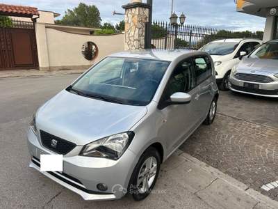 Seat Mii Seat Mii 1.0 68 CV 5 porte Chic Ecofuel Argento usata Caivano
