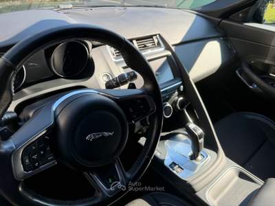 Jaguar E-Pace R Dynamic HSE. Auto perfetta, tenuta bene e rispettata Nero usata Pietrasanta