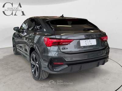 Audi Q3 2.0 tdi S line edition 150cv s-tronic Identity Black usata Rovigo