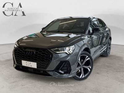 Audi Q3 2.0 tdi S line edition 150cv s-tronic Identity Black usata Rovigo