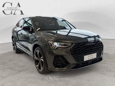 Audi Q3 2.0 tdi S line edition 150cv s-tronic Identity Black usata Rovigo