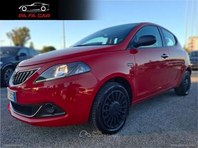 Lancia Ypsilon Ypsilon 1.0 FireFly 5p.S&S Hybrid Silver Rosso usata RIMINI