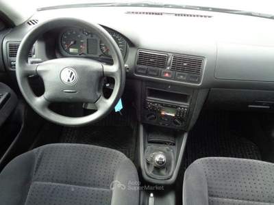 Volkswagen Golf cat 3 porte Comfortline usata Calderara di Reno