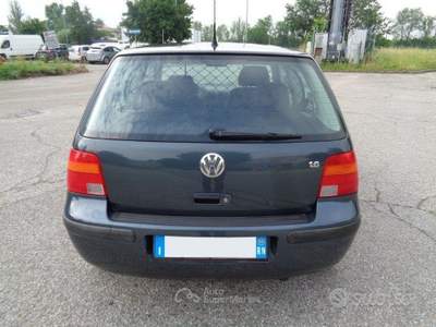 Volkswagen Golf cat 3 porte Comfortline usata Calderara di Reno