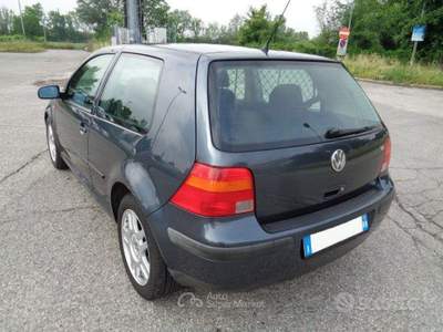 Volkswagen Golf cat 3 porte Comfortline usata Calderara di Reno